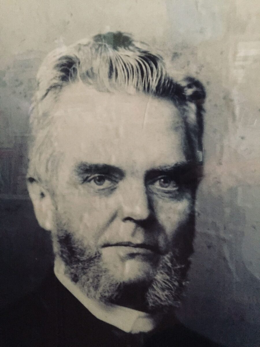 Historisches Porträt von Dr. Louis Mayer